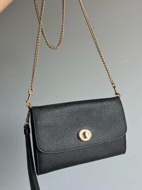 NEW COACH TURN LOCK CROSSBODY
